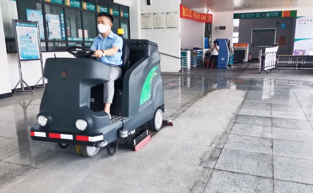 瑪西爾車站洗地機